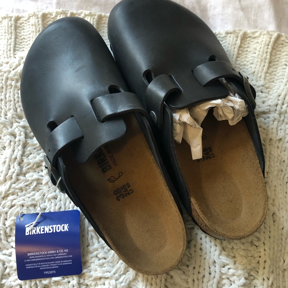 NWT Birkenstock Black Boston’s